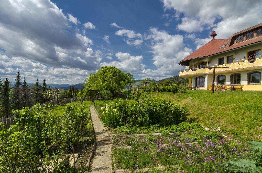 Hotel Biolandhaus Arche Eberstein Exterior foto